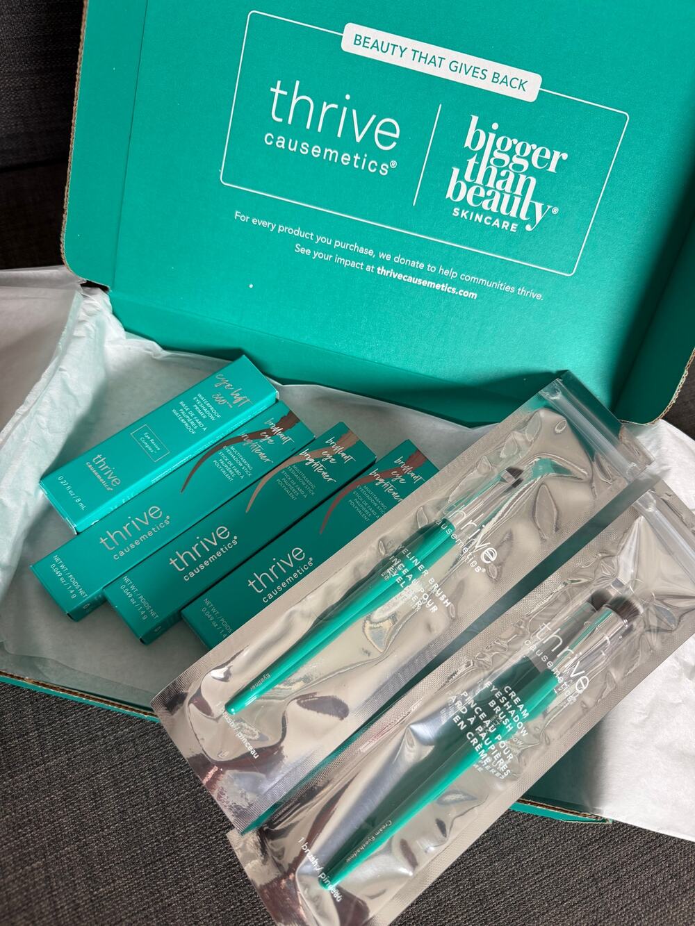 New Thrive Causemetics Eye Makeup Set Brilliant Eye Brightener Primer Brushes
